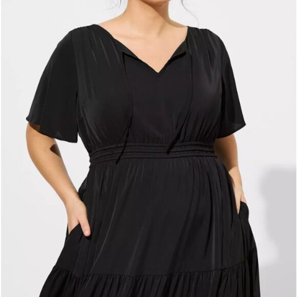 New Torrid Womens 3X Dress Tea Length Studio Crepe De Chine Tie Neck Tiered Midi - Picture 3 of 9
